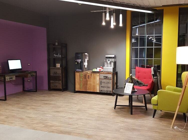 בית מלון כפרי Ibis Styles Arad