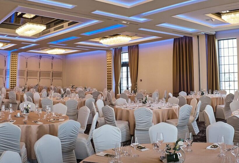 בית מלון כפרי Ibis Styles Arad