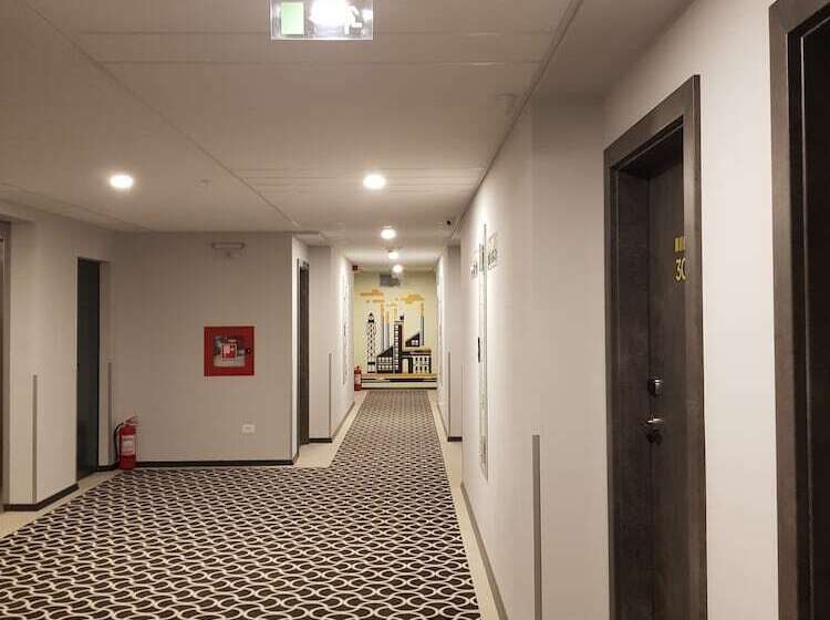 בית מלון כפרי Ibis Styles Arad