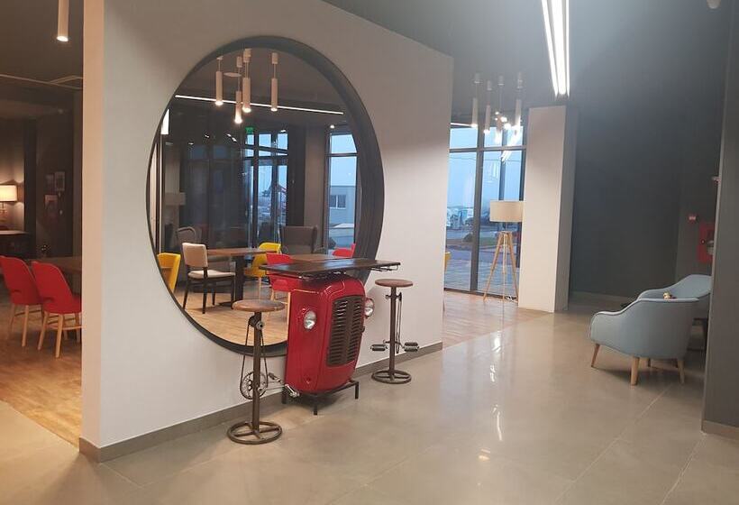 בית מלון כפרי Ibis Styles Arad