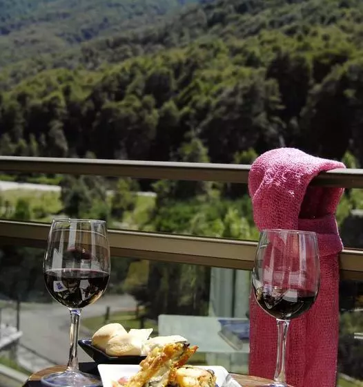 Hotelli La Comarca Suites De Montaña & Spa