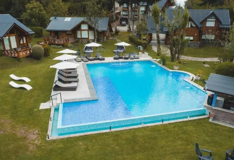 Hotelli La Comarca Suites De Montaña & Spa
