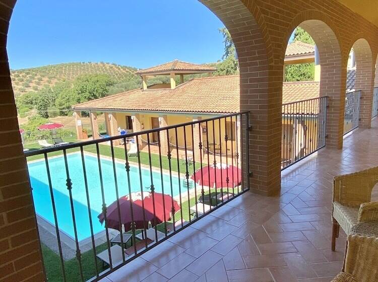 فندق Ristorante Le Querciolaie Dei Ricci