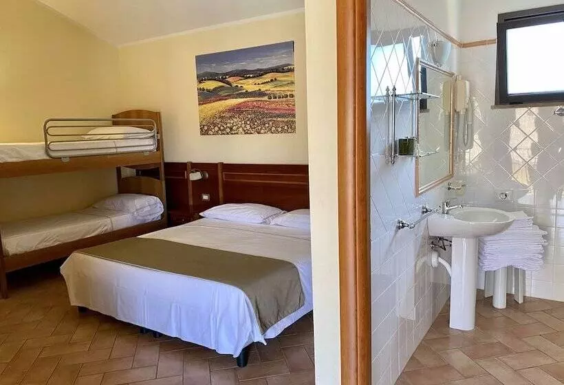 Hotelli Ristorante Le Querciolaie Dei Ricci