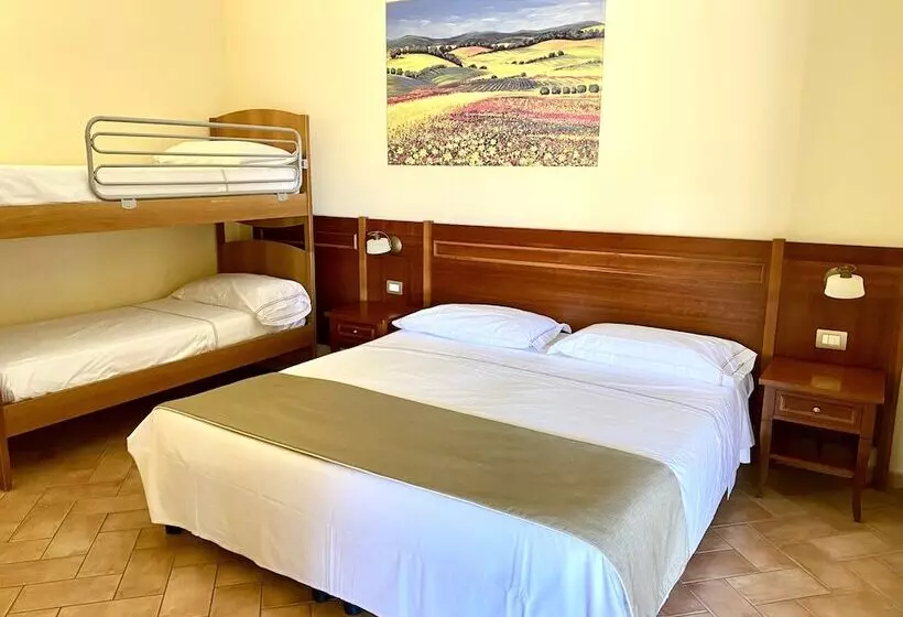 Hotelli Ristorante Le Querciolaie Dei Ricci