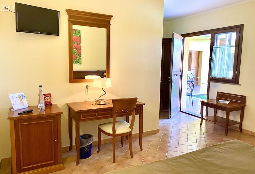 فندق Ristorante Le Querciolaie Dei Ricci