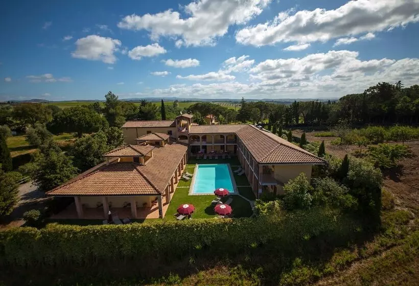 Hotelli Ristorante Le Querciolaie Dei Ricci