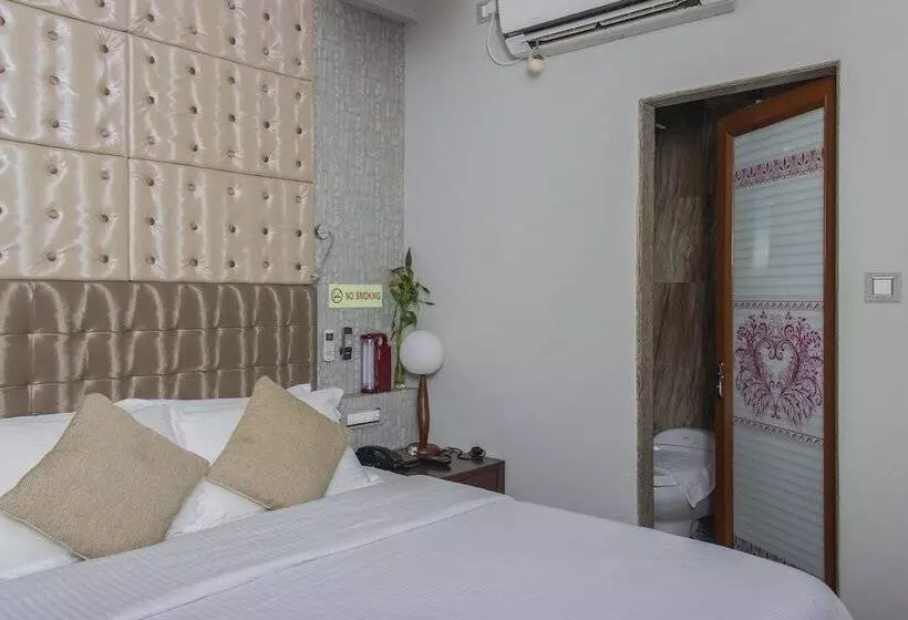 هتل Newtown Inn