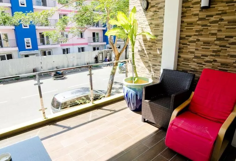 هتل Newtown Inn