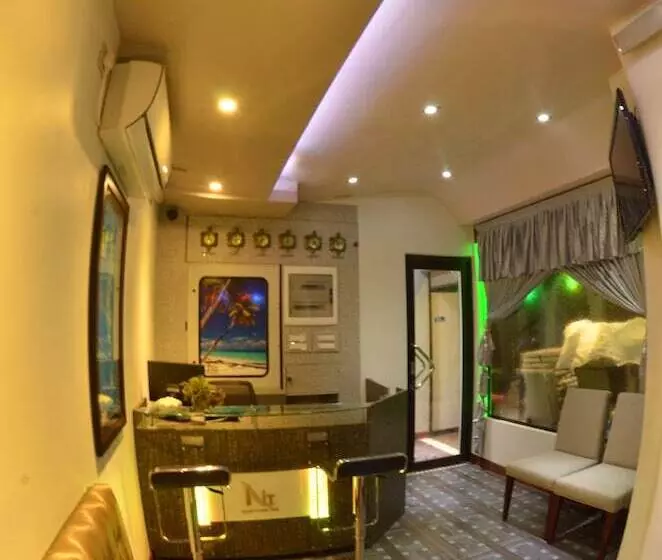 هتل Newtown Inn