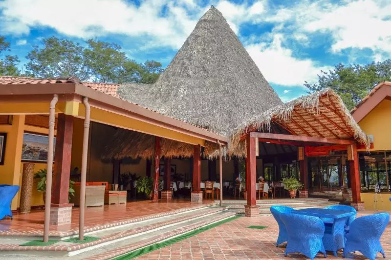 Hotelli Papagayo Golden Palms Beachfront