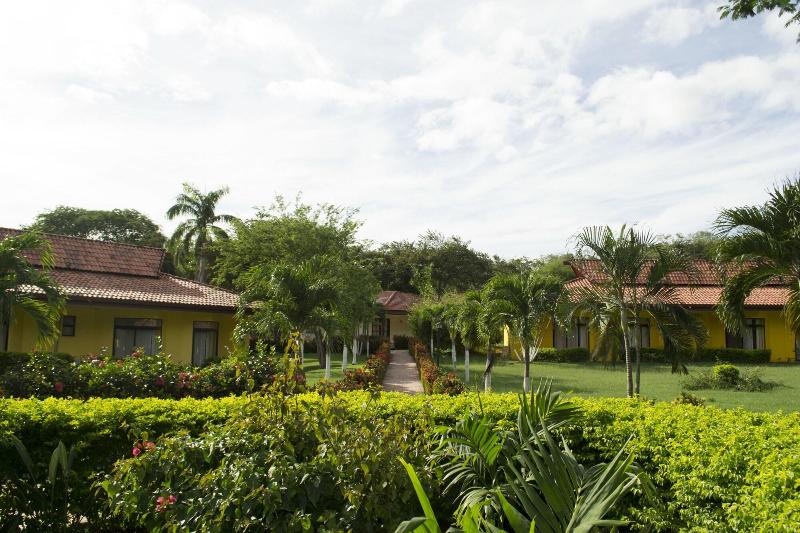 בית מלון כפרי Papagayo Golden Palms Beachfront