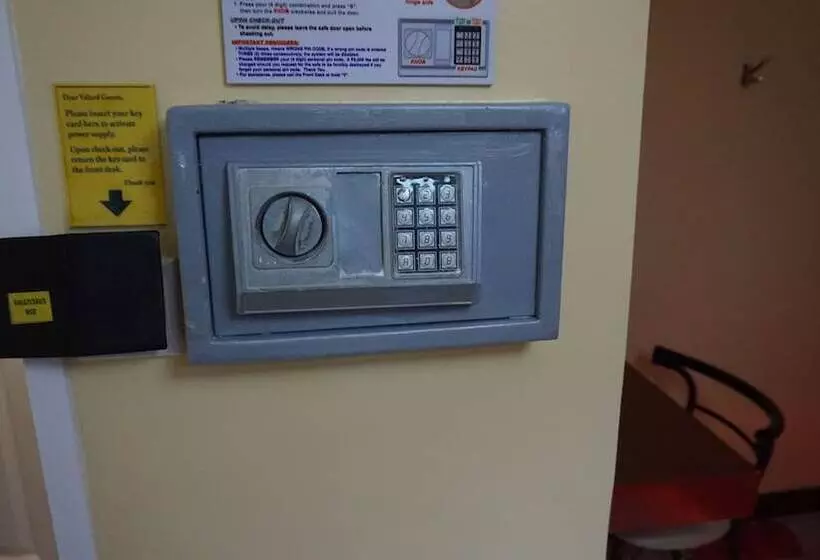 ホテル Sogo Edsa Caloocan