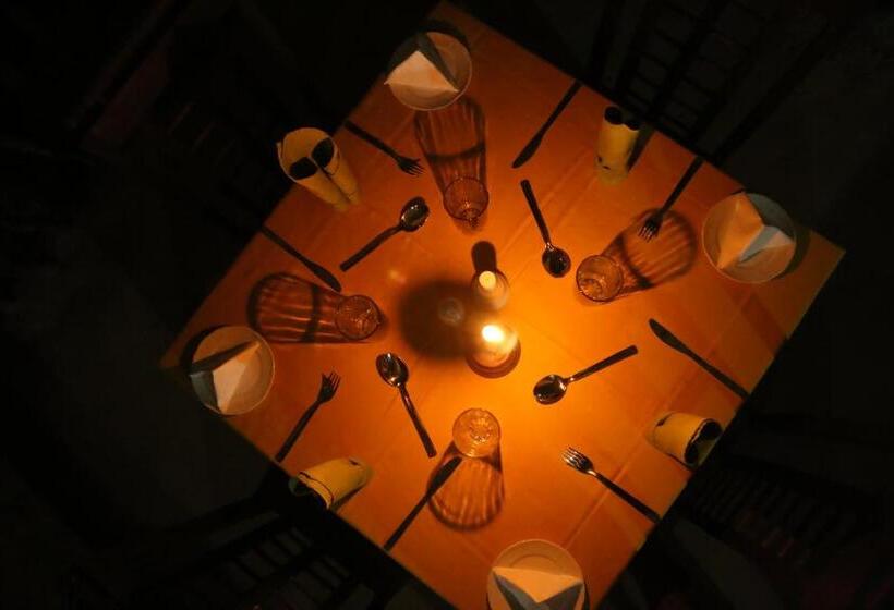 فندق The Grand Yala