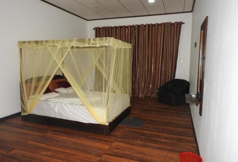 فندق The Grand Yala