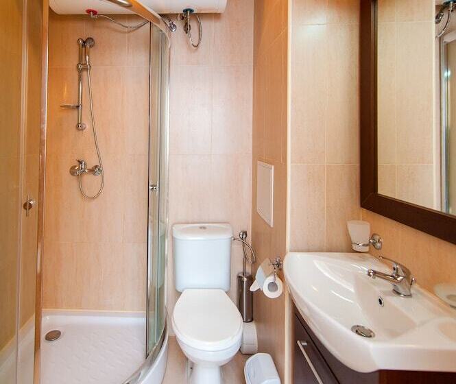 Lighthouse Apartments & Villas