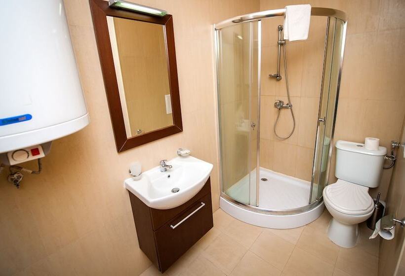 Lighthouse Apartments & Villas