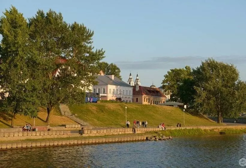 Riverside & China Town Hostel