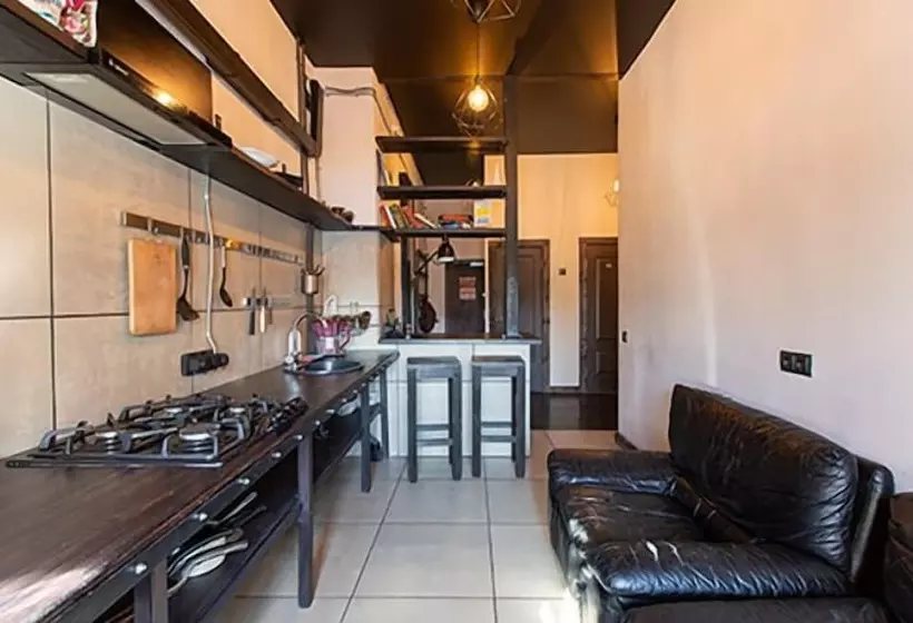 Riverside & China Town Hostel