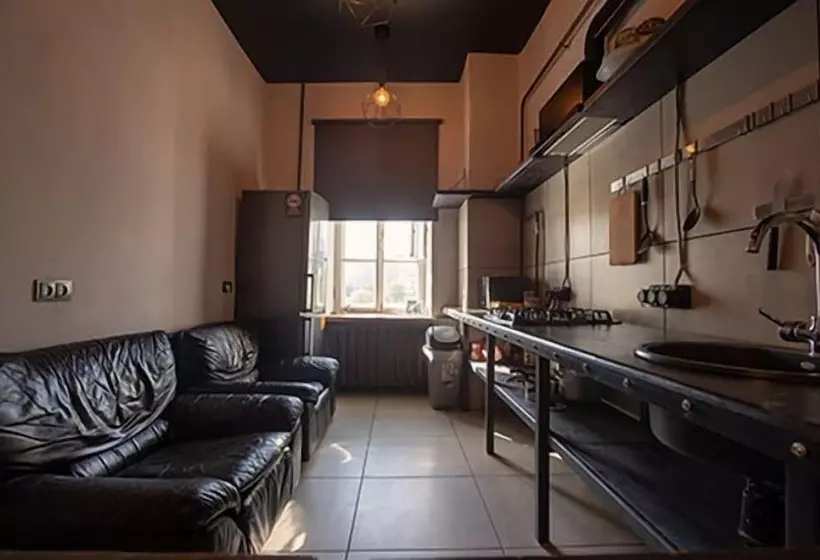 Riverside & China Town Hostel