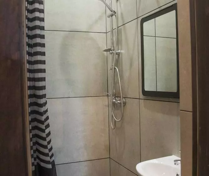 Riverside & China Town Hostel