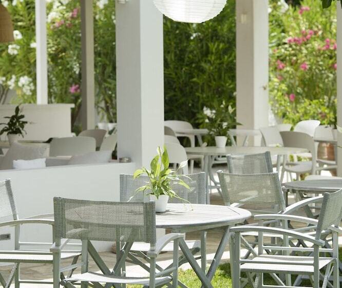 Skiathos Holidays Suites & Villas