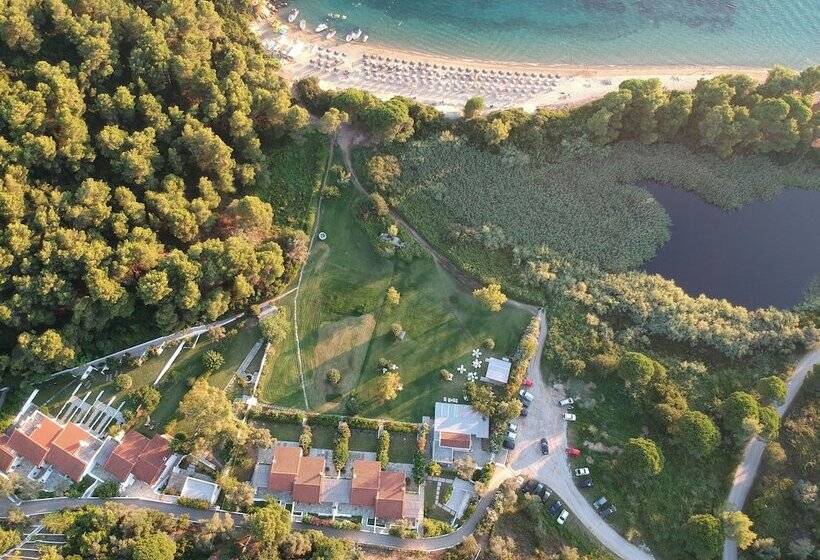 Skiathos Holidays Suites & Villas