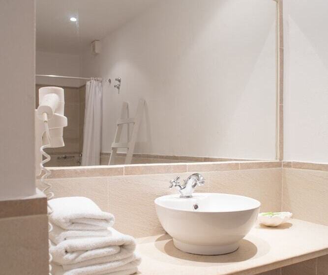 Skiathos Holidays Suites & Villas