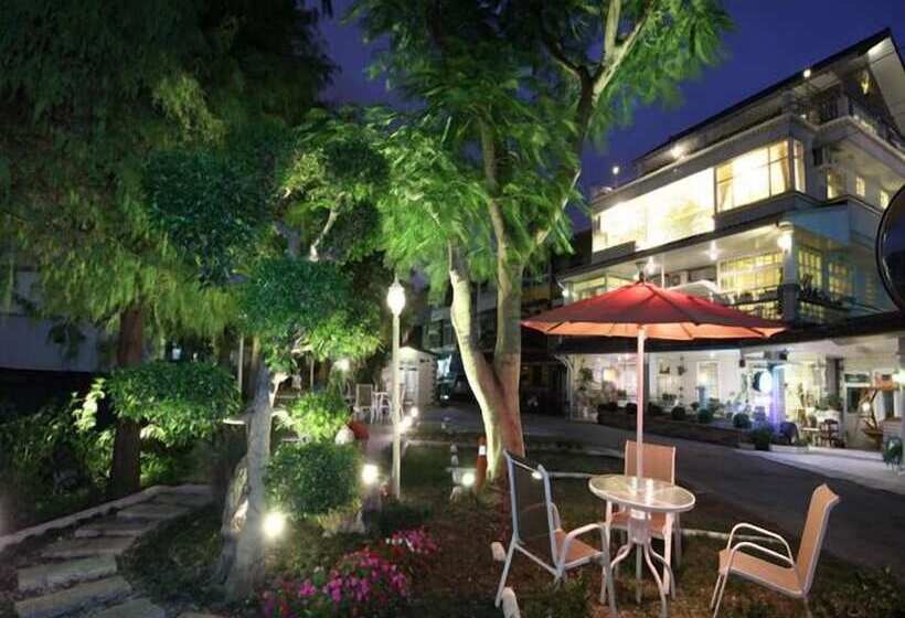 تختخواب و صبحانه 宜蘭莫內花園城堡