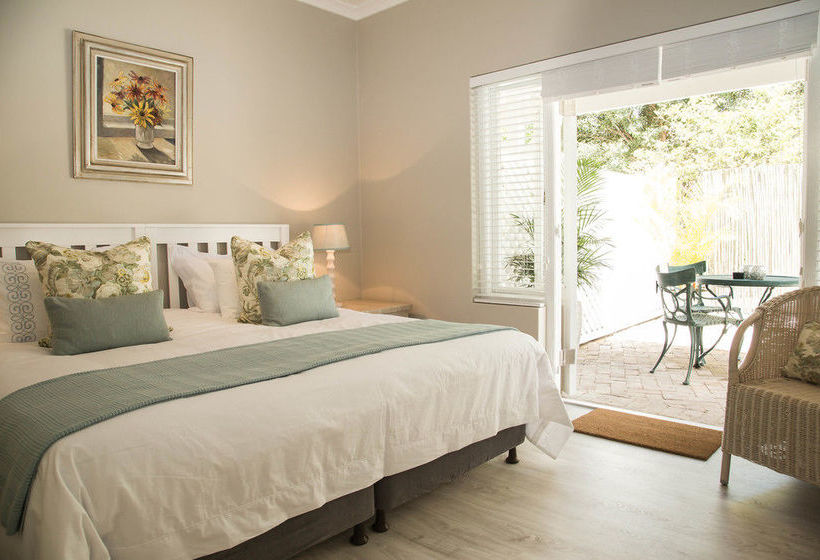 مبيت وإفطار The Islander Knysna Guesthouse