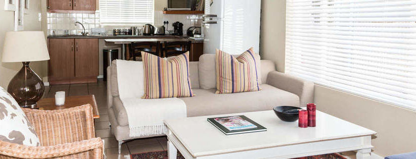 مبيت وإفطار The Islander Knysna Guesthouse