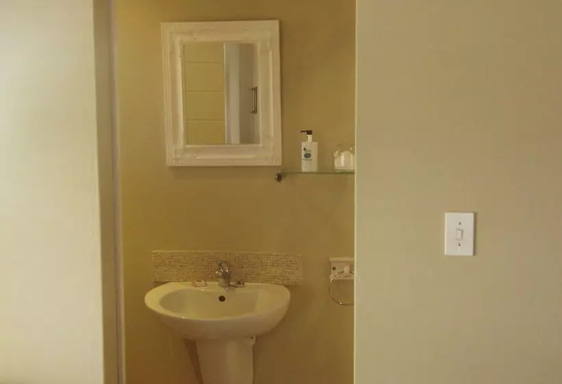 Aamiaismajoitus (B&B) The Islander Knysna Guesthouse