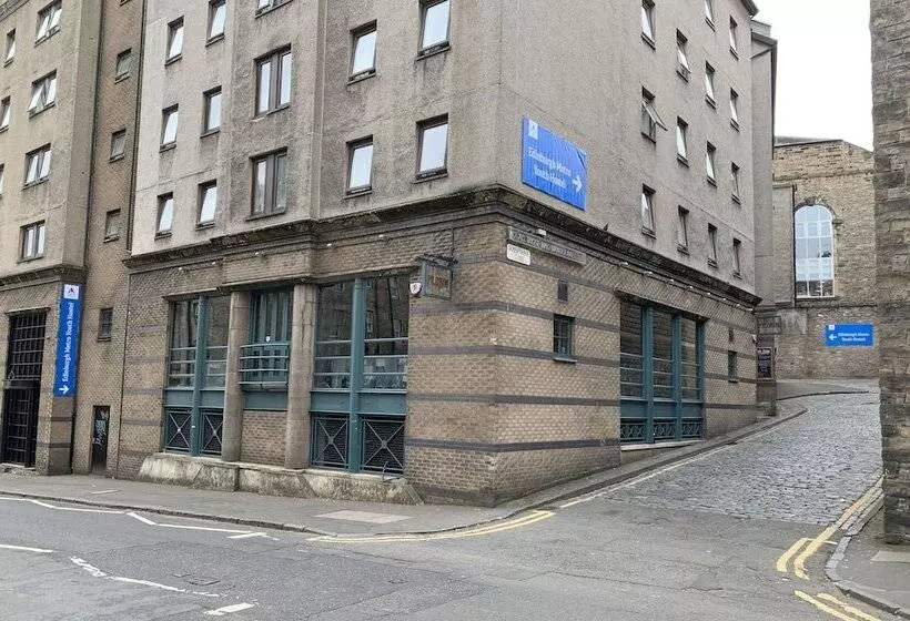 Edinburgh Metro Youth Hostel