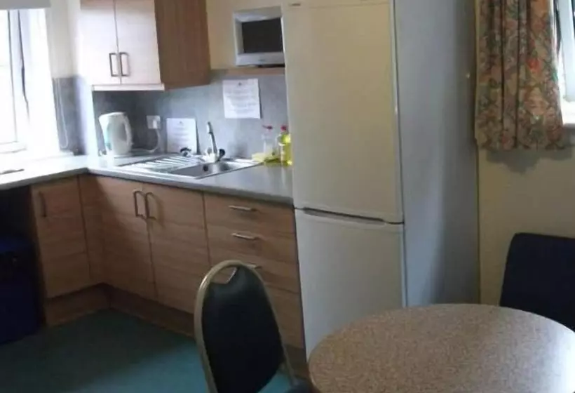 Edinburgh Metro Youth Hostel