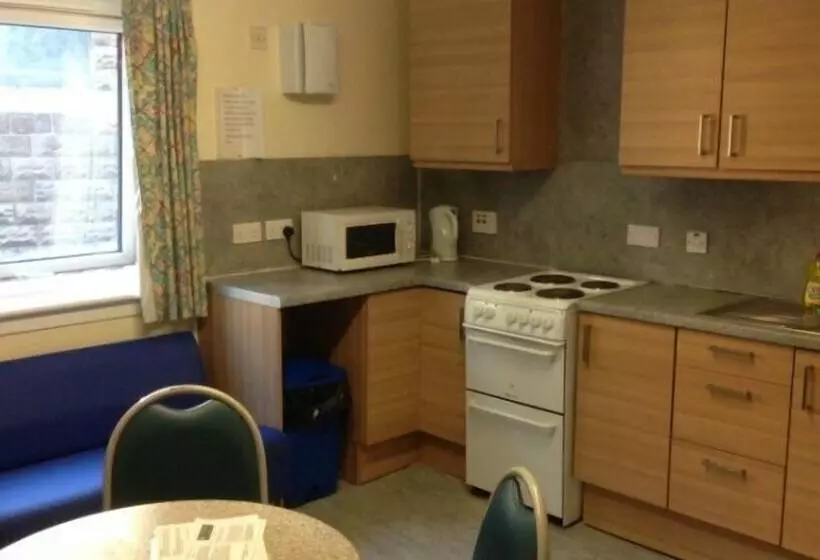 Edinburgh Metro Youth Hostel