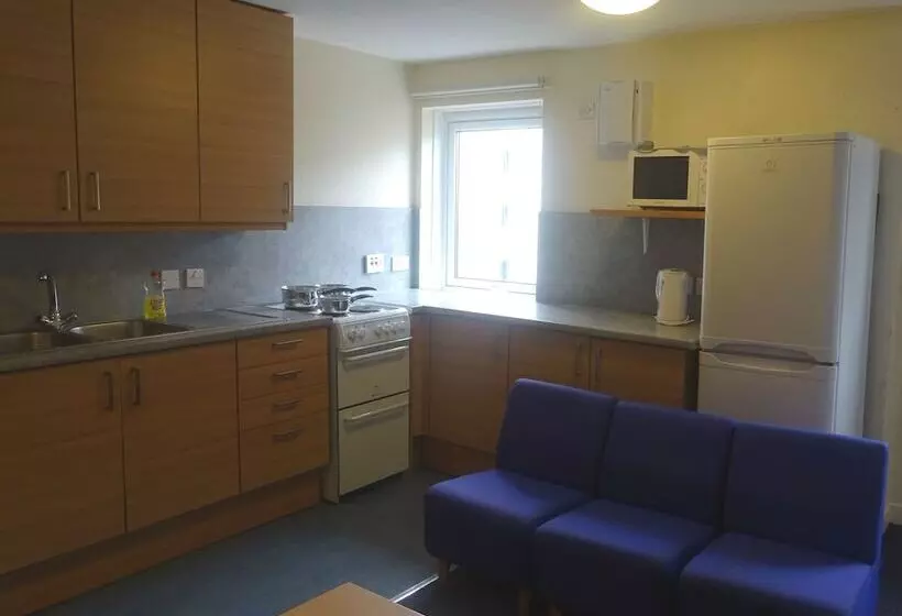 Edinburgh Metro Youth Hostel