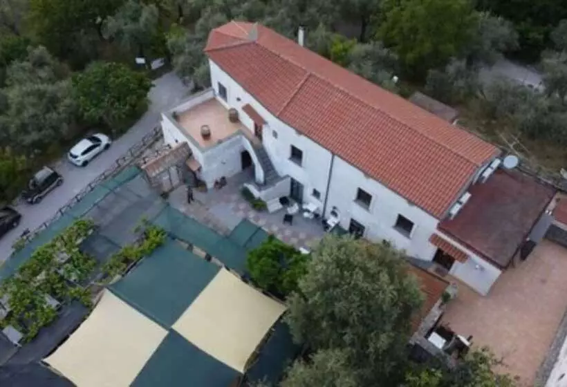 ホテル Agriturismo Casa Scola