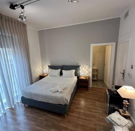 هتل B&b Degli Artisti Suite