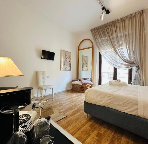 هتل B&b Degli Artisti Suite
