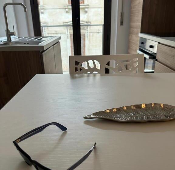 هتل B&b Degli Artisti Suite