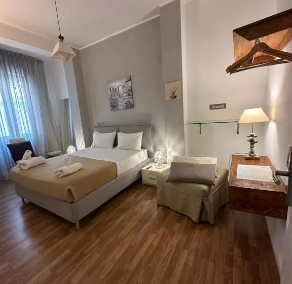 هتل B&b Degli Artisti Suite