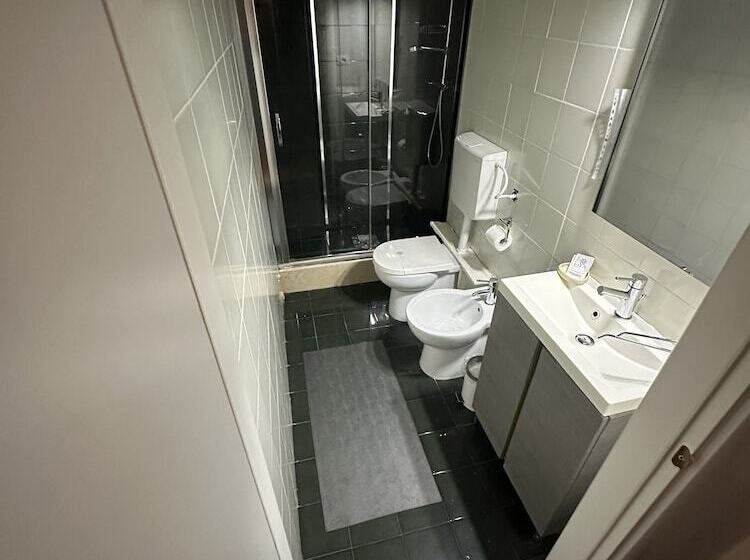 هتل B&b Degli Artisti Suite