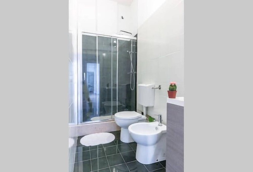 هتل B&b Degli Artisti Suite