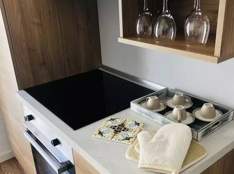 هتل B&b Degli Artisti Suite