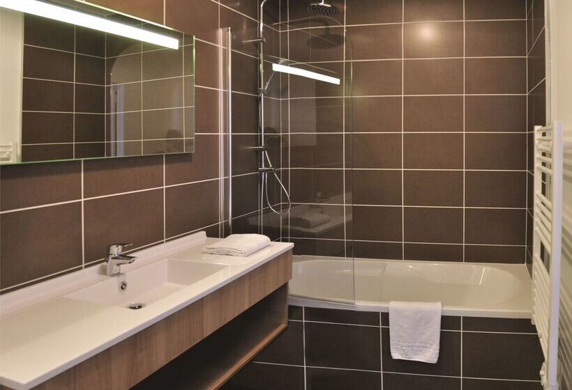 هتل Golden Tulip Pornic Suites