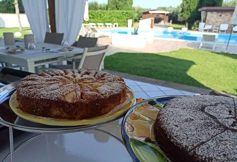 Hotelli Il Giardino Dei Pini