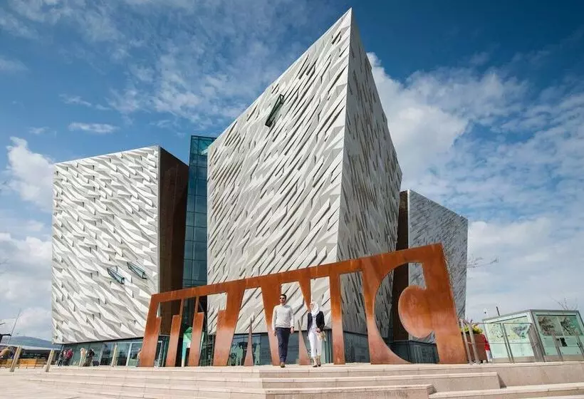 Maldron Hotel Belfast City