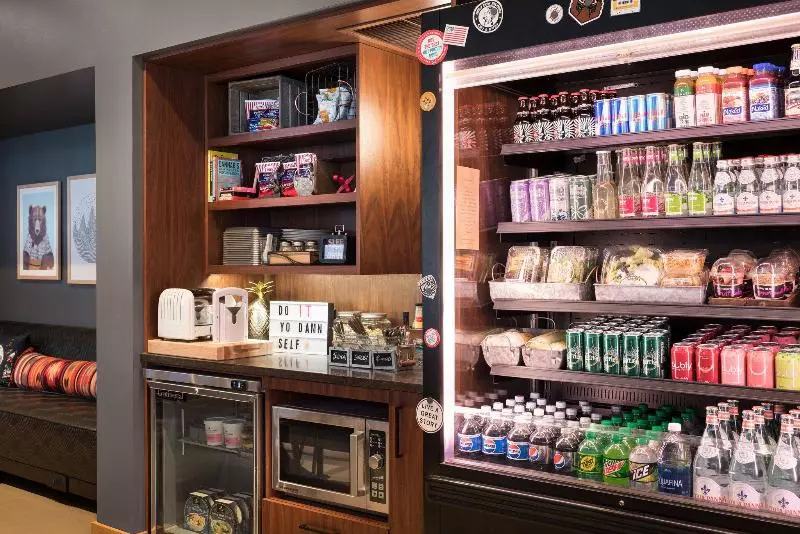 ホテル Moxy Seattle Downtown