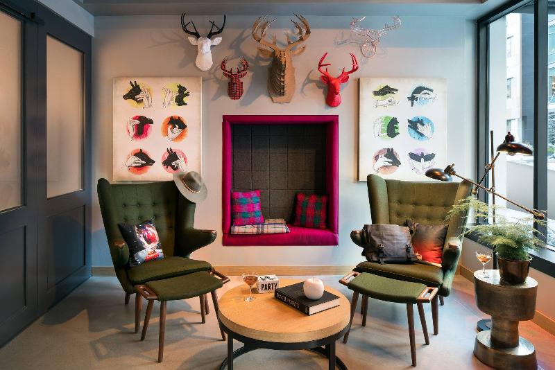 Отель Moxy Seattle Downtown