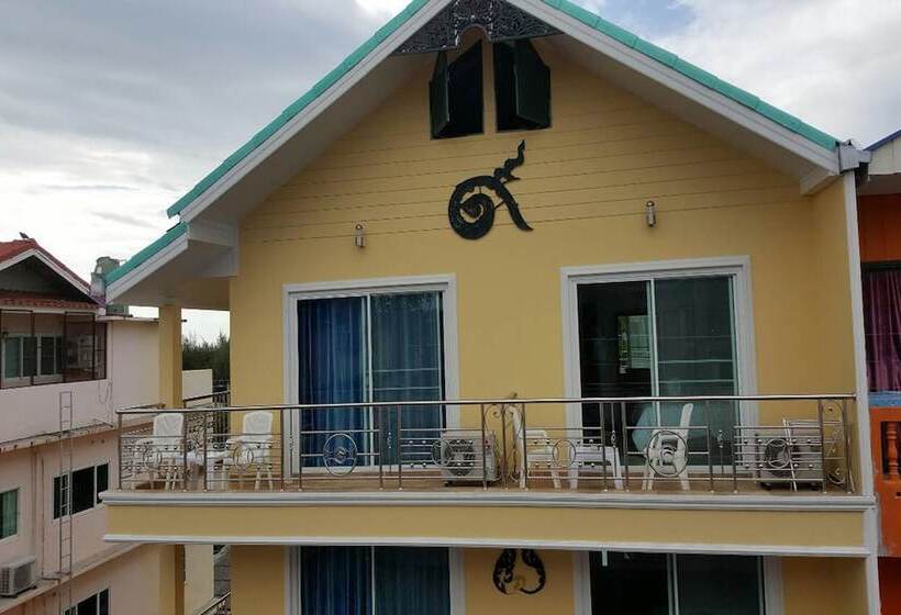 فندق Panjai's Place